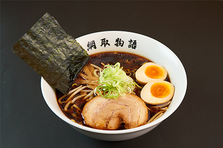 焦がし醤油ラーメン味玉付き